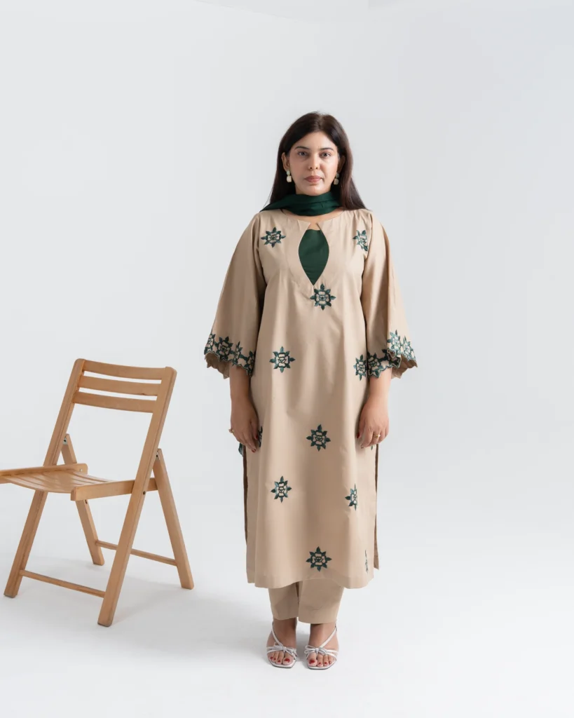 3 Piece-Khadder Embroidered Suit - Stitched